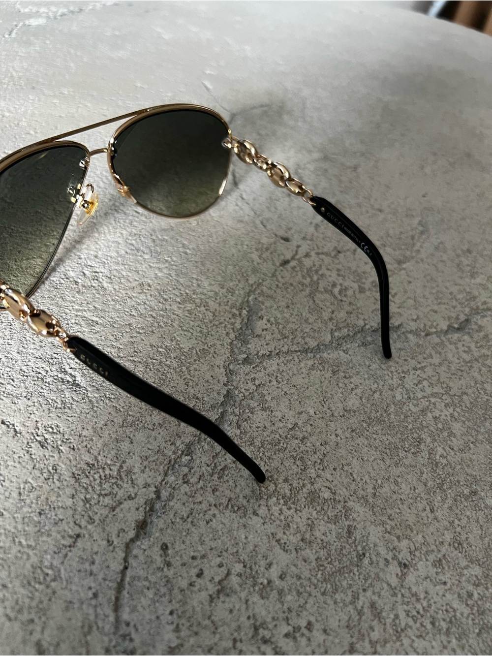 Gucci Black and Gold Marina Chain Aviator Sunglasses⌠Authentic ! - Picture 14 of 16